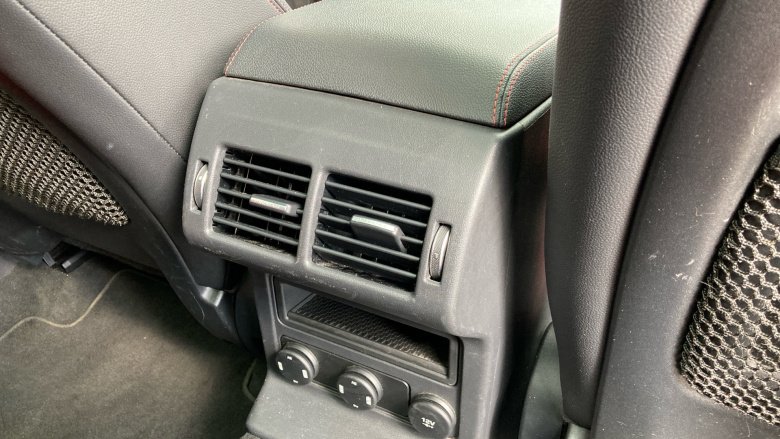 Jaguar F-Pace 2.0 D200 R-Dynamic S 5dr Auto AWD Diesel Estate